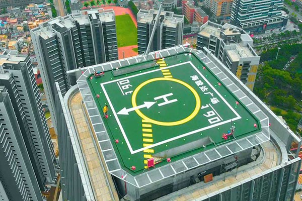 大厦顶上搭建直升机停机坪有什么因素需要注意的？